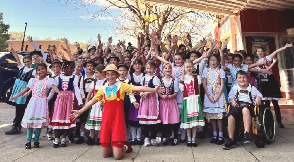 Large Cast of 60 kids iin Pinocchio Play Performance