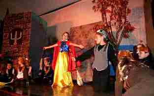 Large Cast Children's School Plays - Snow White