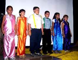 The Wizard of Oz Large Cast School Play - Now a  Wonderful Christmas Musical!