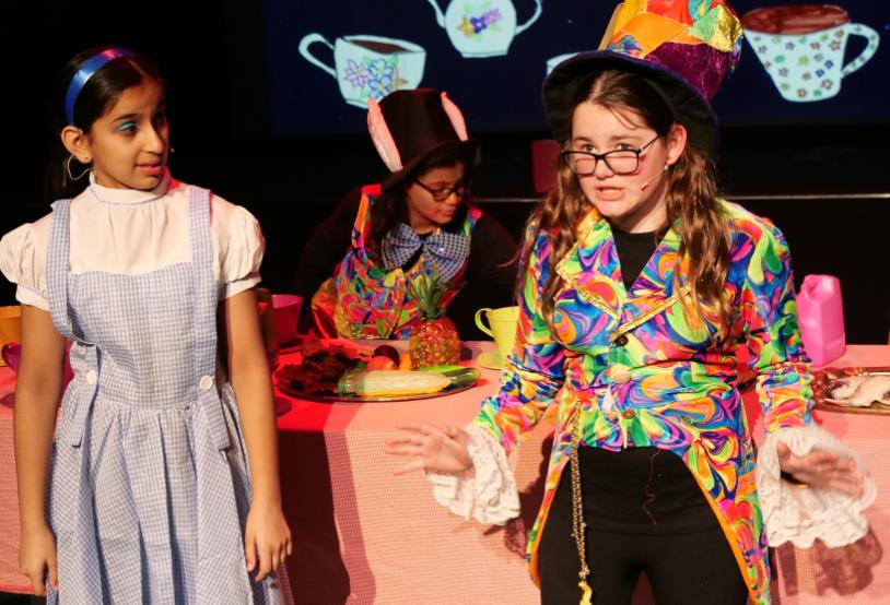 Alice in Wonderland play for kids