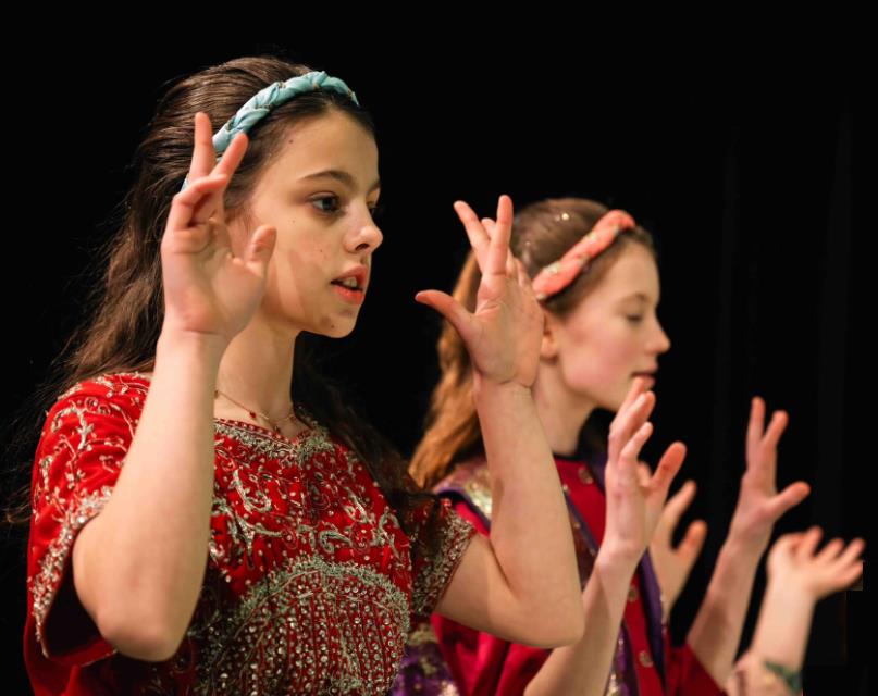 Storytellers in Aladdin for Middle Schools
