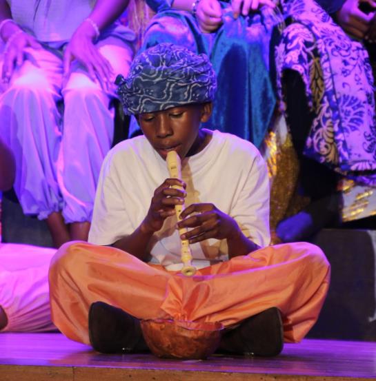 Kids Perform Aladdin