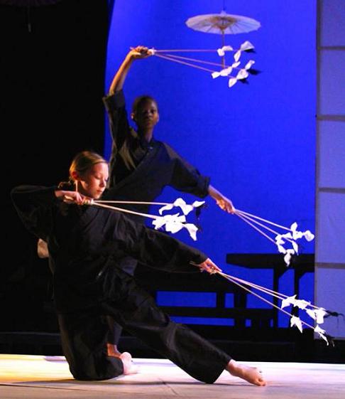 Dance and Drama in A Thousand Cranes Play