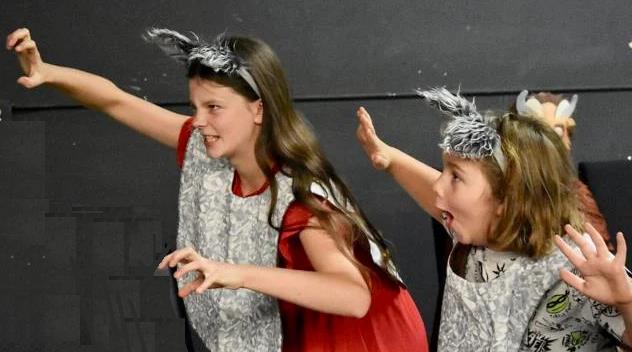 The Wolves in Beauty and the Beast play for kids