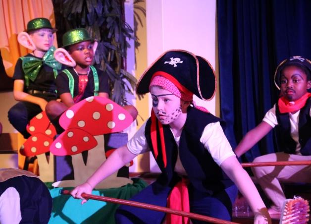 Pirates sing fun songs set to Christmas carols