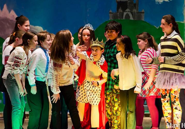 The Emperors' New Clothes Play for Kids