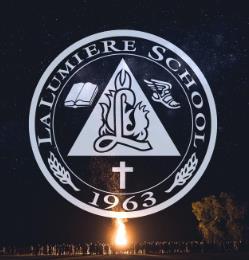 La Luniere School