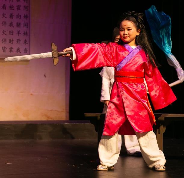 Mulan Defends herself