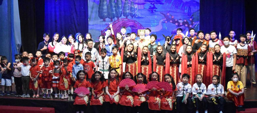 Large cast Mulan play for Schools