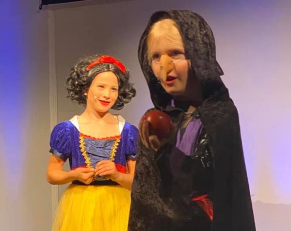 Snow White play for schools