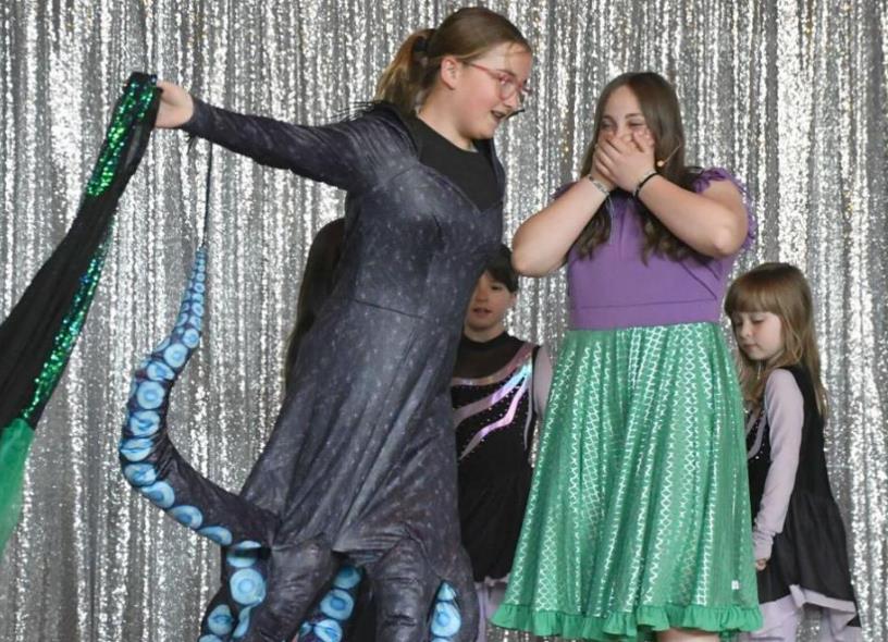 Kids perform School Musical The Little Mermaid