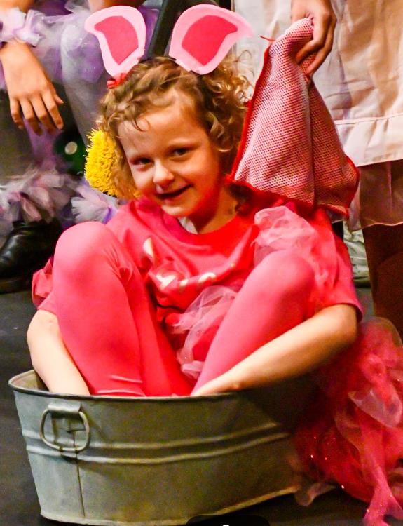 Piglet gets a bath Winnie the Pooh Kids Show