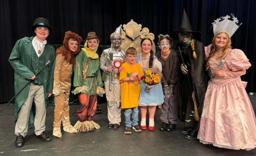 Cast of Wizard of Oz Play