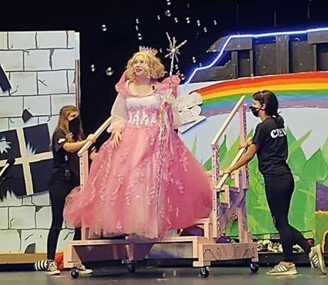 Middle School Performs Wizard of Oz
