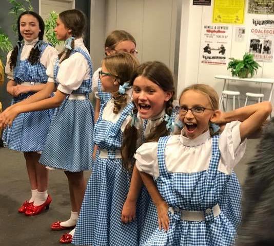 Lots of girls play Dorothy in Wizard of Oz